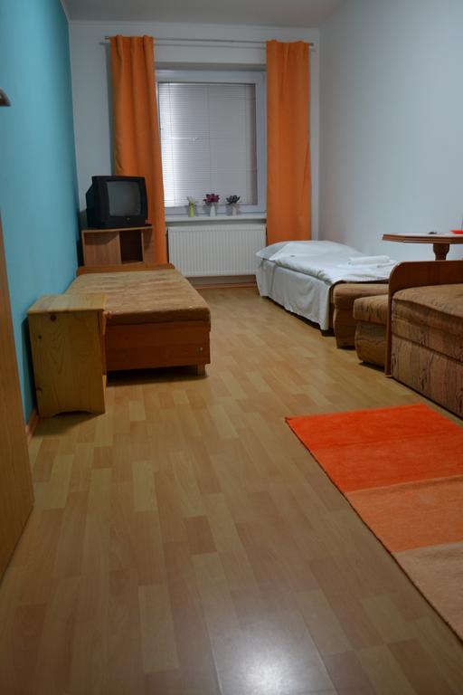 Hotel Privat Julia Vrbov Habitación foto